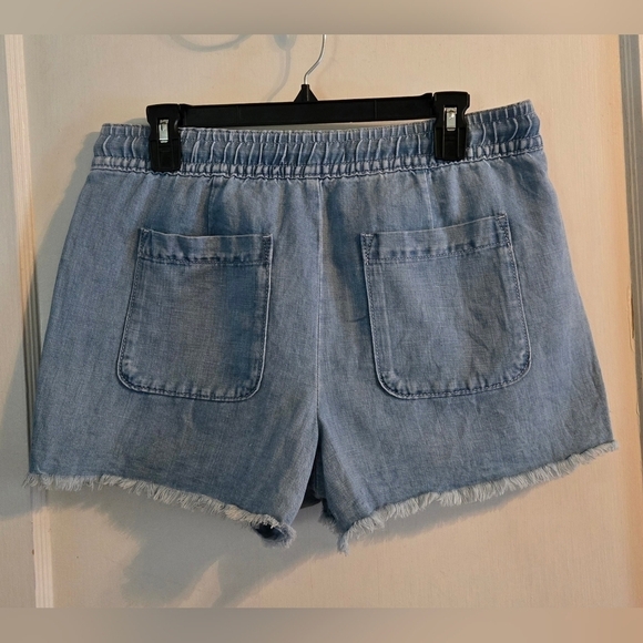 NWOT | Ann Taylor LOFT | Linen Pull-On Tassel Shorts | Medium | Light Chambray - Picture 7 of 13